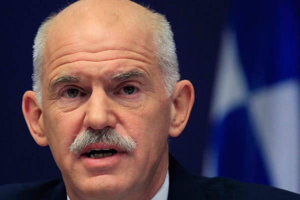 Der griechische Premier Papandreou kündigte überraschend eine Volksabstimmung über die Euro-Rettungspläne an