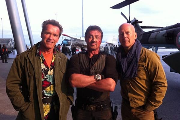 Arnold Schwarzenegger, Sylvester Stallone und Bruce Willis am Set von "The Expendables 2"