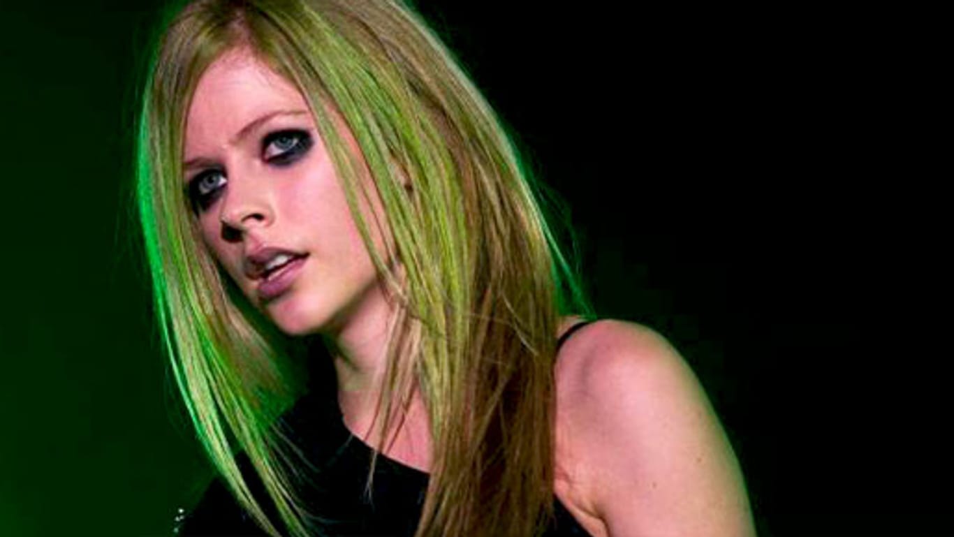 Sängerin Avril Lavigne wurde am Wochenende übel zusammengeschlagen.
