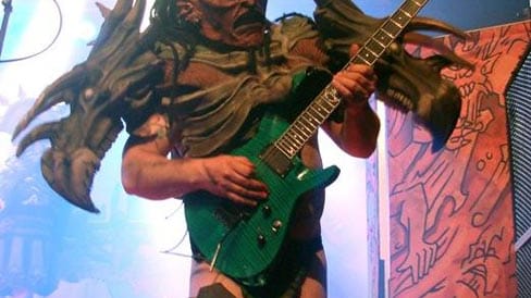 GWAR-Gitarrist Cory Smoot (Flattus Maximus) ist im Alter von 34 Jahren gestorben.