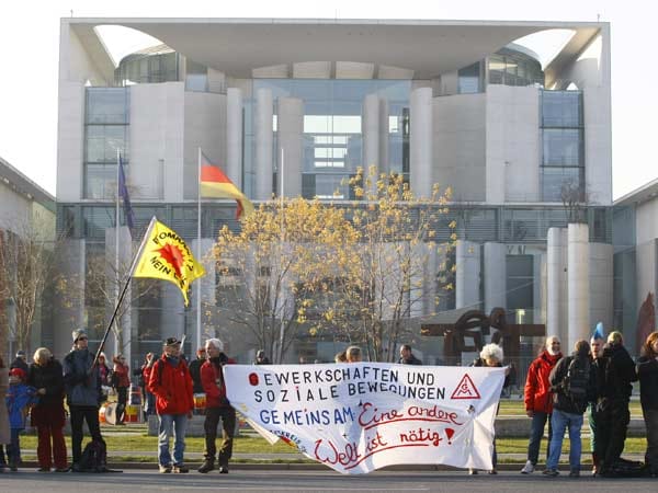"Banken in die Schranken": Demonstration in Berlin