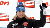 Magdalena Neuner ist mit zehn Titeln und drei zweiten Plätzen die erfolgreichste Athletin in der Geschichte von Biathlon-Weltmeisterschaften. Weit über 20 Weltcupsiege in Einzelrennen sowie der zweimalige Gewinn des Biathlon-Gesamt-Weltcups runden ihre Trophäensammlung ab. Am Ende dieser Saison wird sie ihre Karriere beenden.