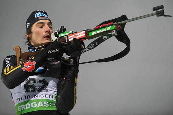 Christoph Stephan wird in dieser Saison an keinem Rennen teilnehmen. "Ich fühle mich nicht fit genug, um diese Saison akzeptabel zu überstehen", sagt der Skijäger. Sein Fernziel bleibe aber weiterhin Sotschi 2014.