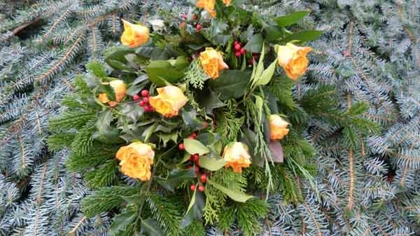 Schnittblumen aufs Wintergrab.