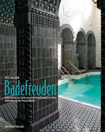 Mehr als 200 Schwimmbäder erkundete Architekturhistorikerin Iris Meder und stellt sie nun in ihrem gerade erschienenen Buch "Badefreuden" vor.