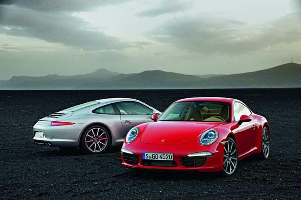 Auf der Dubai Motor Show 2011 steht bei Porsche der neue 911er im Mittelpunkt.