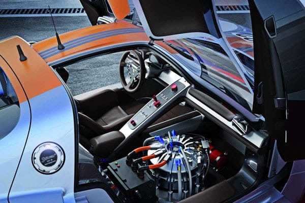Der Innenraum des Hybrid-Sportwagens von Porsche.
