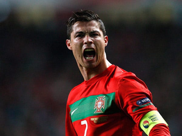 Portugals Kapitän Cristiano Ronaldo musste mit den Iberern nachsitzen und setzte sich erst in den Play-offs gegen Bosnien-Herzegowina durch. Nach einem müden 0:0 im Hinspiel hagelte es beim 6:2 in Rückspiel massenhaft Tore.