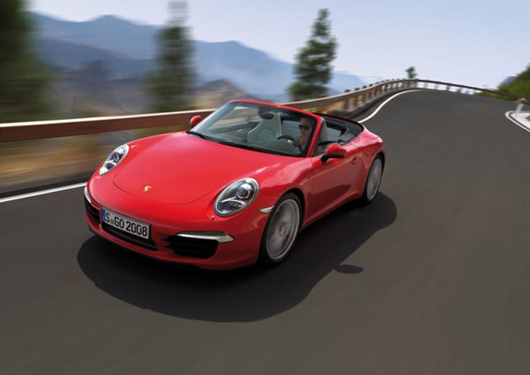 Im März 2012 rollt auch das neue Porsche 911 Cabriolet zu den Händlern - ab 100.500 Euro.