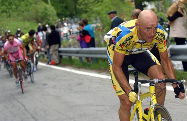 Februar 2004: Marco Pantani stirbt im Alter von 34 Jahren an einer Überdosis Kokain. 1998 gewann er die Tour-de-France.