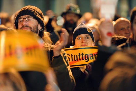Die Gegner von Stuttgart 21 sind bei der Volksabstimmung über das Bahnprojekt klar gescheitert