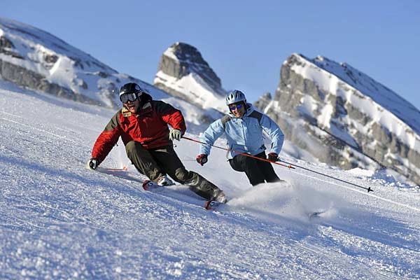 Auch das Skigebiet Oberes Toggenburg liegt mit 83 Kilometern Entfernung flughafennah. Das sonnige Hochtal mit drei familienfreundlichen Skidörfern wartet mit 110 Pistenkilometern und 29 Liften auf.
