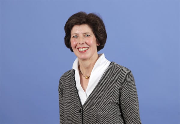 Irmgard Künz vom Maria-Ward-Gymnasium, Augsburg (Bayern). Künz unterrichtet die Fächer Deutsch und Englisch.