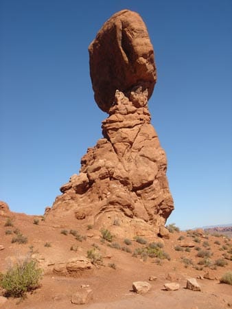 Im Arches National Park sind viele verschiedene Steinformationen zu bewundern.