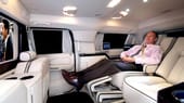 Die Autowerkstatt aus den USA baut Transporter und SUVs zu Luxus-Vans um und bestückt sie mit vielen technischen Spielereien.