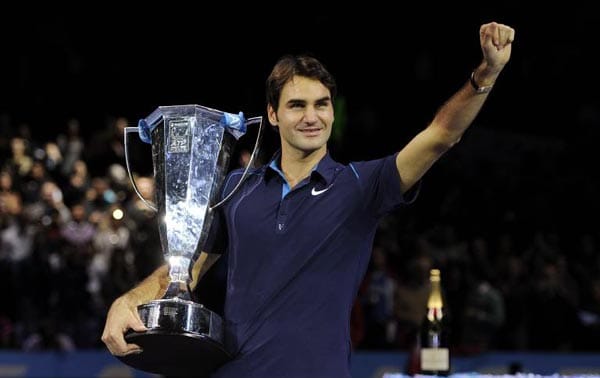 Platz 3: Roger Federer hat bereits so gut wie alles erreicht und ist trotzdem noch hungrig nach Siegen. Der Schweizer gewann zuletzt das ATP-Finale gegen Tsonga und sicherte sich 1,63 Millionen Dollar Preisgeld. Ein Pappenstiel im Vergleich zu seinen Einnahmen. 2011 waren dies 52,78 Millionen Euro.