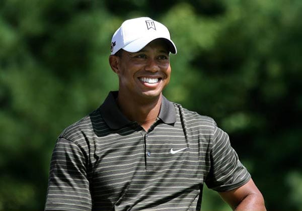 Platz 1: ...nämlich Tiger Woods, der seinen Titel vom Jahr 2010 verteidigen kann. Die Nummer Eins der Top-Verdiener liegt mit 62,29 Millionen Euro deutlich vor seinem Kollegen und ist der Großverdiener des Sports – trotz Platz 52 der Golf-Weltrangliste.