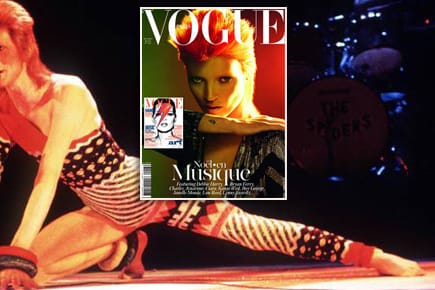 Verblüffende Ähnlichkeit: Kate Moss (re.) imitiert David Bowie in seiner Ziggy-Stardust-Phase