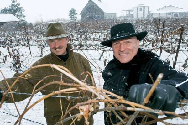 Der Österreicher Karl Kaiser (li.) gründete 1975 zusammen mit Donald Ziraldo die Inniskillin Winery.