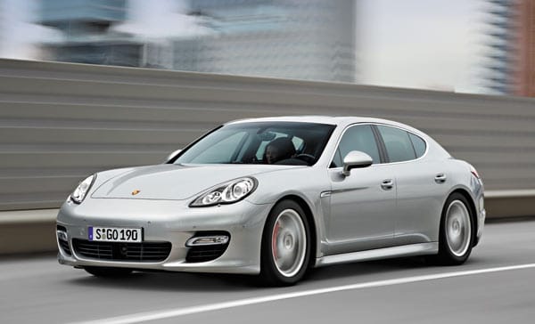 In der Luxusklasse geht nichts über den Porsche Panamera Turbo PDK. Nach vier Jahren schafft der Porsche immer noch einen Restwert von 56,3 Prozent.
