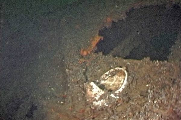 Das Urinal liegt seit fast 100 Jahren in 50 Meter Tiefe