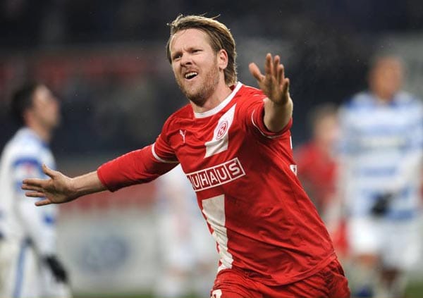 Top: Sascha Rösler steuert mit Fortuna Düsseldorf auf seinen vierten Bundesliga-Aufstieg zu. Der 34-Jährige trifft für die Rheinländer elf Mal und ist absoluter Leistungsträger.