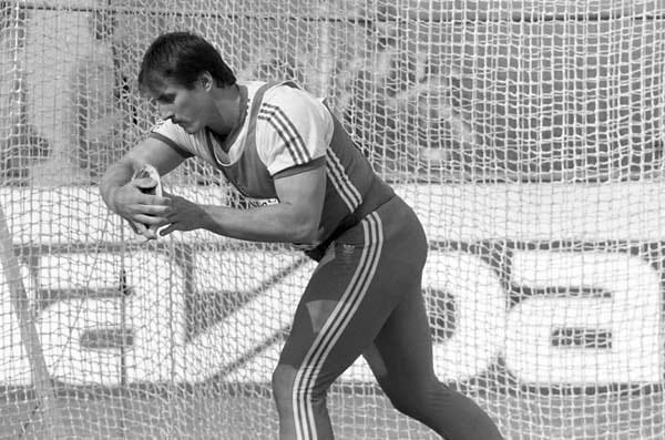 Jürgen Schults Diskus-Weltrekord stammt aus dem Jahr 1986. Dabei gelang ihm eine Weite von 74,08 Metern. Schulte war es auch, der bei den Spielen 1988 in Seoul die letzte olympische Goldmedaille in der Geschichte der DDR gewann.