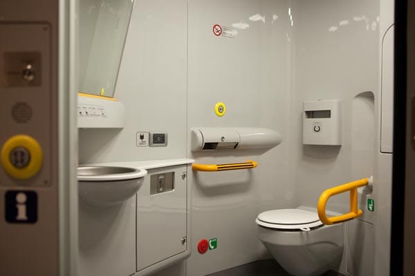 Zur modernen Ausstattung gehören natürlich auch behindertengerechte Toiletten.