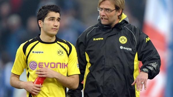 Haben immer noch ein sehr gutes Verhältnis: Der Ex-BVB-Profi Nuri Sahin (li., seit 2011 bei Real Madrid) und Trainer Jürgen Klopp. Haben immer noch ein sehr gutes Verhältnis: Der Ex-BVB-Profi Nuri Sahin (li., seit 2011 bei Real Madrid) und Trainer Jürgen Klopp.