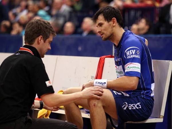 Marcin Lijewski (HSV Handball) muss wegen einer Rippenverletzung passen.