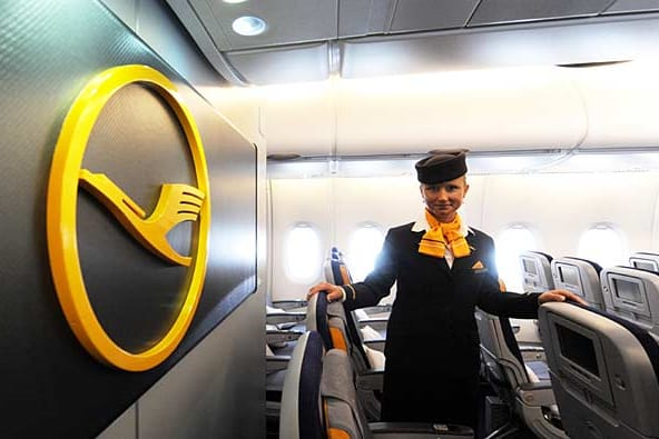 Noch begrüßen uns bei Lufthansa Festangestellte