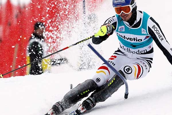 Felix Neureuther im ersten Durchgang des Slaloms in Adelboden.