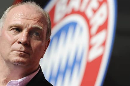 Uli Hoeneß fragt sich, ob Dortmund einen Goldesel entdeckt habe.
