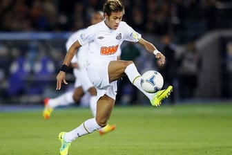 Neymar vom FC Santos ist ein heiß begehrter Spieler.