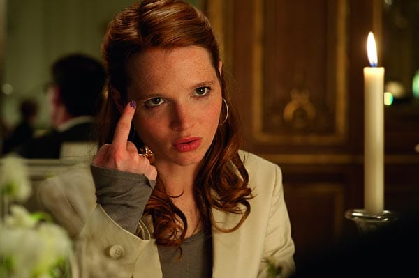 Zu den weiteren Stars in "Zettl" zählt Karoline Herfurth. Sie spielt Max Zettls Freundin Verena. Zu den weiteren Stars in "Zettl" zählt Karoline Herfurth. Sie spielt Max Zettls Freundin Verena.