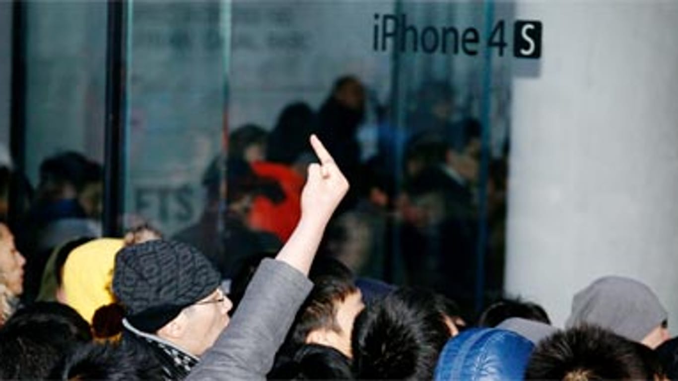 Tumult vor dem Apple Store in Peking.