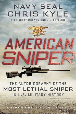 Anfang Januar ist "American Sniper" in den USA erschienen. Auf fast 400 Seiten liefert das Buch einen Einblick in das Seelenleben eines trainierten Killers und ist - zwischen markigen Sprüchen und patriotischem Getöse - ein Dokument moderner Kriegsführung der US-Truppen.