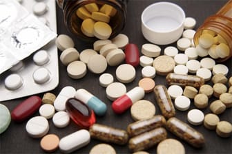 Medikamente und Mineralstoffpräparate: Wechselwirkungen werden oft unterschätzt.