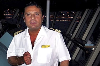 "Concordia"-Kapitän Francesco Schettino: Damenbesuch auf der Brücke?