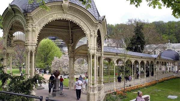 Besonders das Heilwasser aus Karlsbad gilt als sehr gesund und wird sogar getrunken.