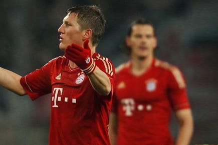 Schweinsteiger zeigt es an: In Gladbach wirkten die Bayern hilf- und ideenlos.