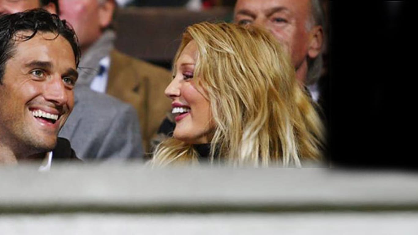 Ex-Bayern-Star Luca Toni und seine Verlobte Marta Cechetto werden im Juni Eltern.