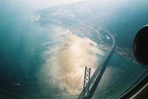 Die Akashi Kaikyo Brücke in Japan.