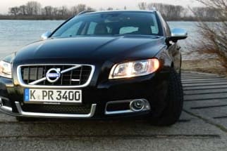 Volvo V70 D5 R-Design