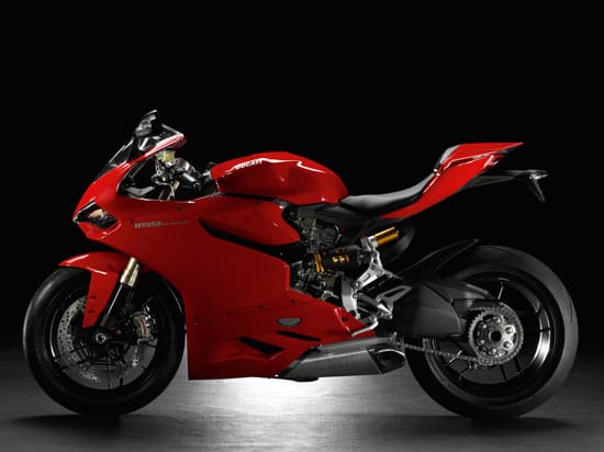 Ducati zeigte im November auf der Mailänder Motorradmesse die 1199 Panigale. Die Maschine ist ein technisches Meisterwerk. Der neue Motor "Superquadro" schafft 195 Pferdestärken und ist teilweise in das Chassis integriert.