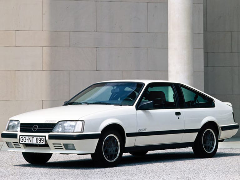 Die zweite Generation von Opel Monza und Opel Senator erschien 1982. Nun winkt den gut erhaltenen und unverbauten Exemplaren das H-Kennzeichen.