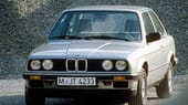 Der Konkurrent BMW schickte im selben Jahr die zweite Generation des 3ers auf den Markt.