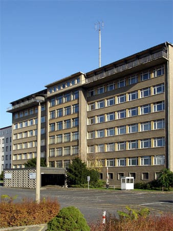 Mielkes Büro befindet sich im "Haus 1" der Stasi-Zentrale. Für elf Millionen sanierte der Bund die Gebäude und machte sie zur Gedenkstätte.