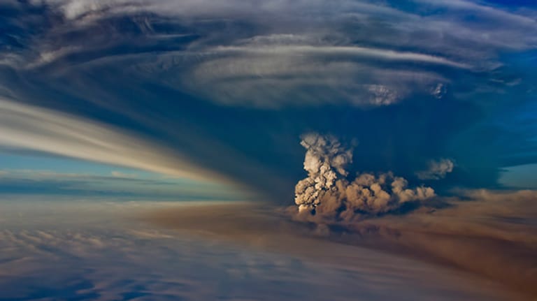 Durch Vulkan-Ausbrüche bedingte Kältephasen sind auch heute möglich. Der isländische Vulkan Grimsvötn brach zuletzt im Mai 2011 aus