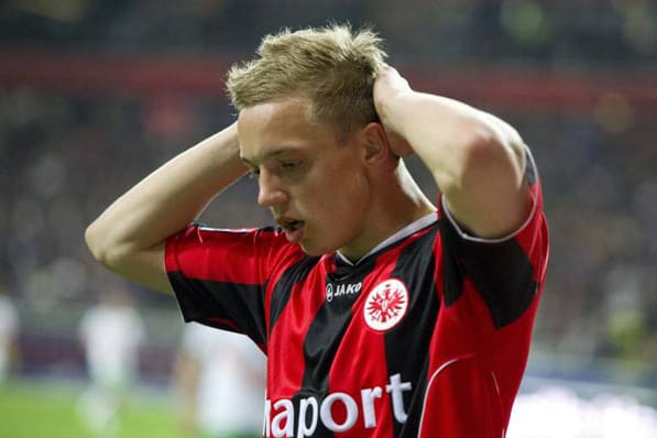 Ersatzbank statt Startelf: Eintracht-Talent Sonny Kittel ärgerte sich über das Missgeschick von Lizenzspielleiter Rainer Falkenhain.